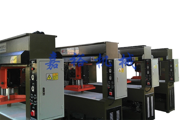 液壓龍門式裁斷機：工業製造中的利器